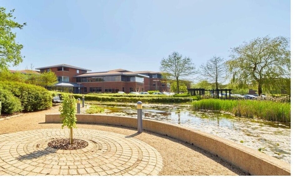 31-49 Caldecotte Lake Dr, Milton Keynes to rent - Building Photo - Image 2 of 17