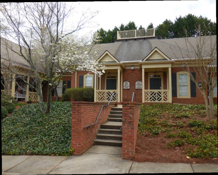 2786 N Decatur Rd, Decatur, GA for sale - Primary Photo - Image 1 of 1