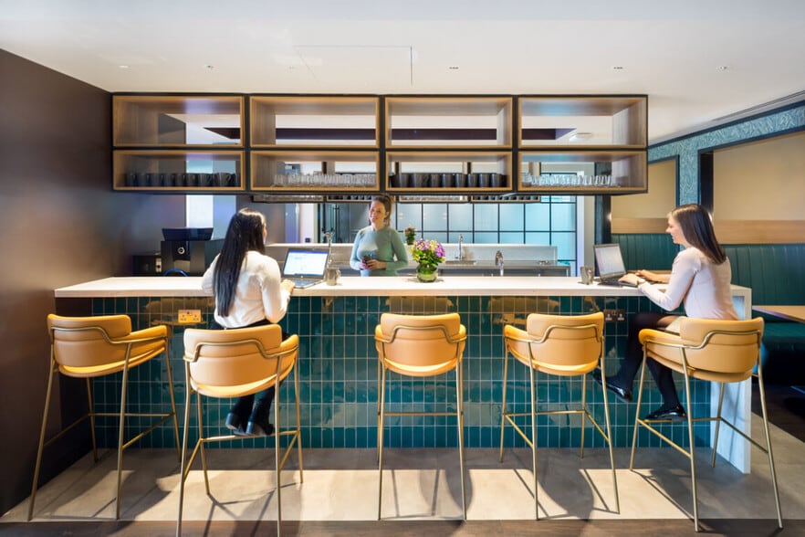 2 Portman St, London to rent - Interior Photo - Image 3 of 6