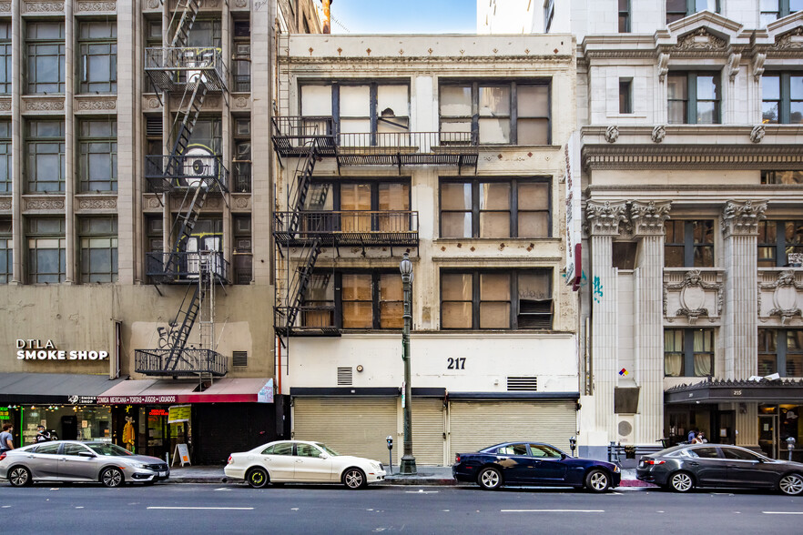 217 W 6th St, Los Angeles, CA for sale - Building Photo - Image 1 of 1