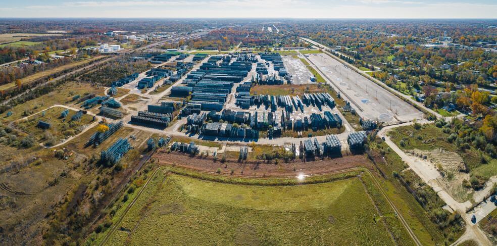 1245 E Coldwater Rd, Flint, MI for sale - Aerial - Image 3 of 11