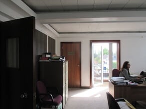 237 Regents Park Rd, London to rent Interior Photo- Image 2 of 3