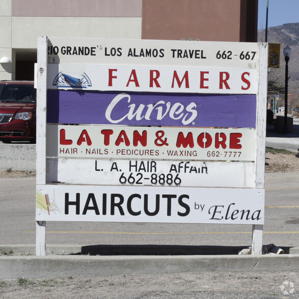 911-997 Central Ave, Los Alamos, NM for rent - Building Photo - Image 2 of 3