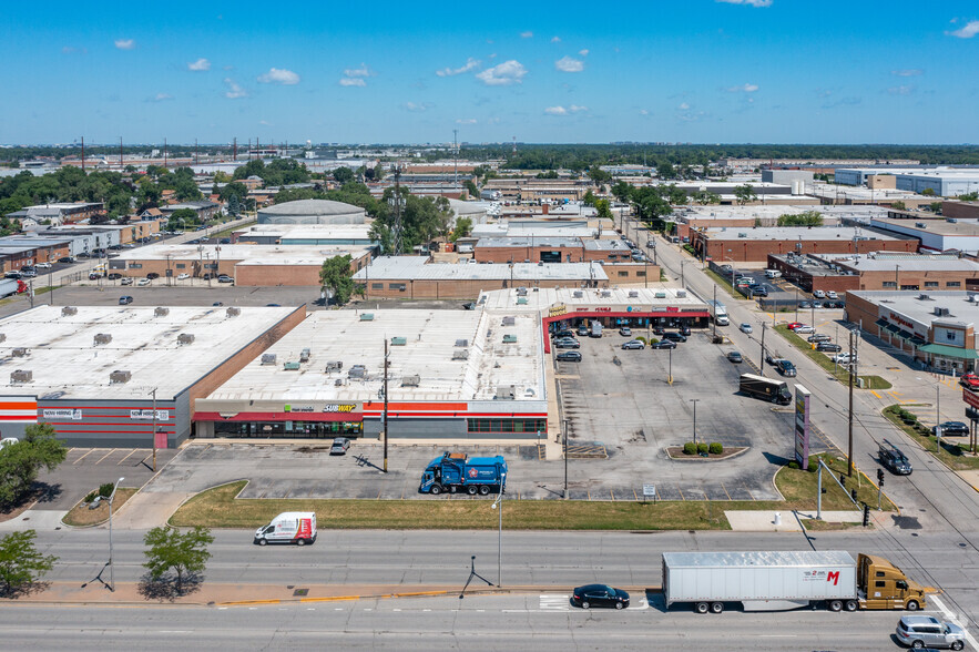 1501-1527 W North Ave, Melrose Park, IL for rent - Aerial - Image 2 of 8