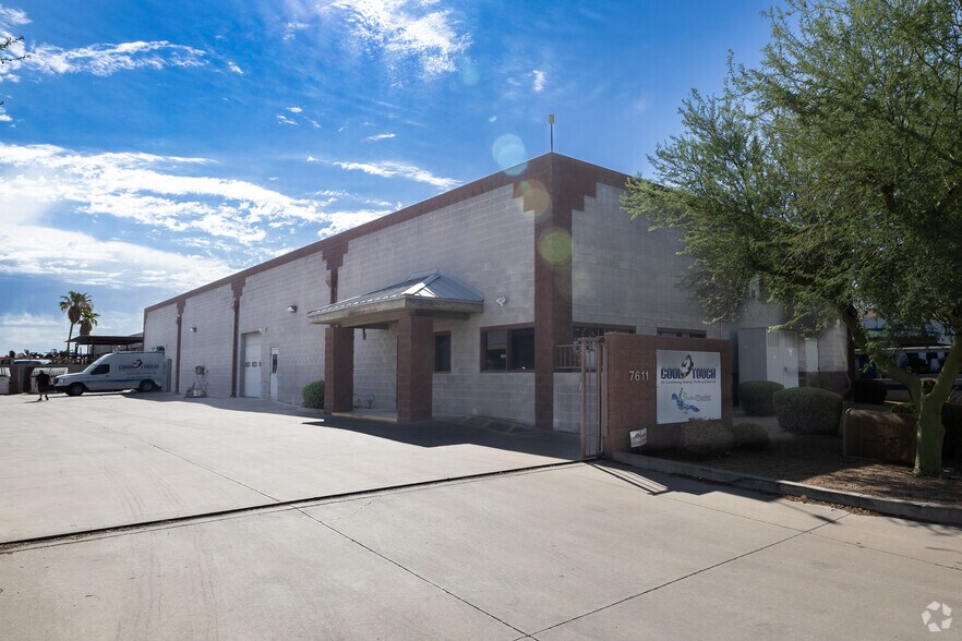 7611 N 74th Ave, Glendale, AZ for sale - Building Photo - Image 1 of 1