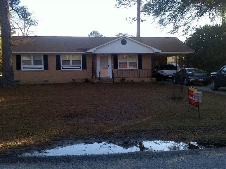 Hudson Drive Portfolio portfolio of 4 properties for sale on LoopNet.co.uk - Primary Photo - Image 3 of 4