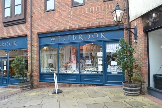 9-13 Westbrook Walk, Alton to rent Building Photo- Image 1 of 3