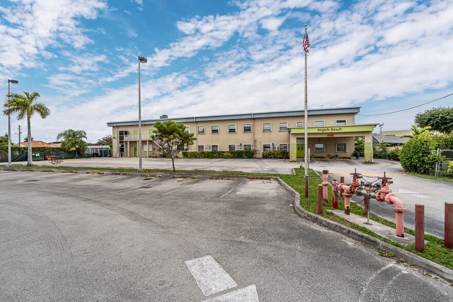 12051 W Okeechobee Rd, Hialeah, FL for sale - Building Photo - Image 1 of 1