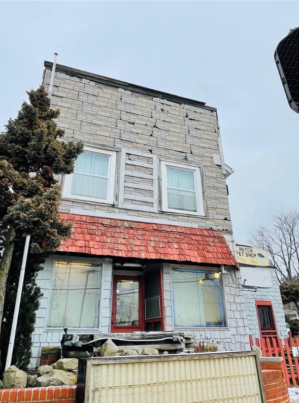 Retail & Residential Income Portfolio portfolio of 2 properties for sale on LoopNet.co.uk Building Photo- Image 1 of 9