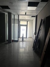 Retail in Colmenar Viejo, Madrid to rent Interior Photo- Image 2 of 28