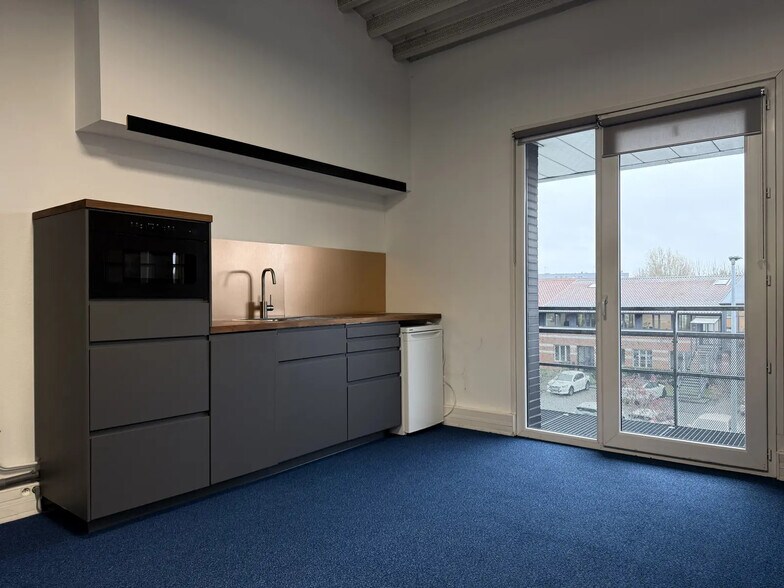 25 Rue Du Carrousel, Villeneuve-d'Ascq to rent - Interior Photo - Image 3 of 11