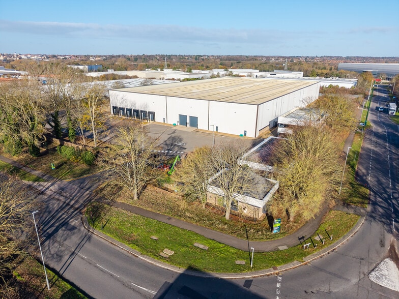 Salthouse Rd, Northampton to rent - Building Photo - Image 2 of 23