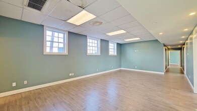 2611 S Shirlington Rd, Arlington, VA for rent Building Photo- Image 2 of 12