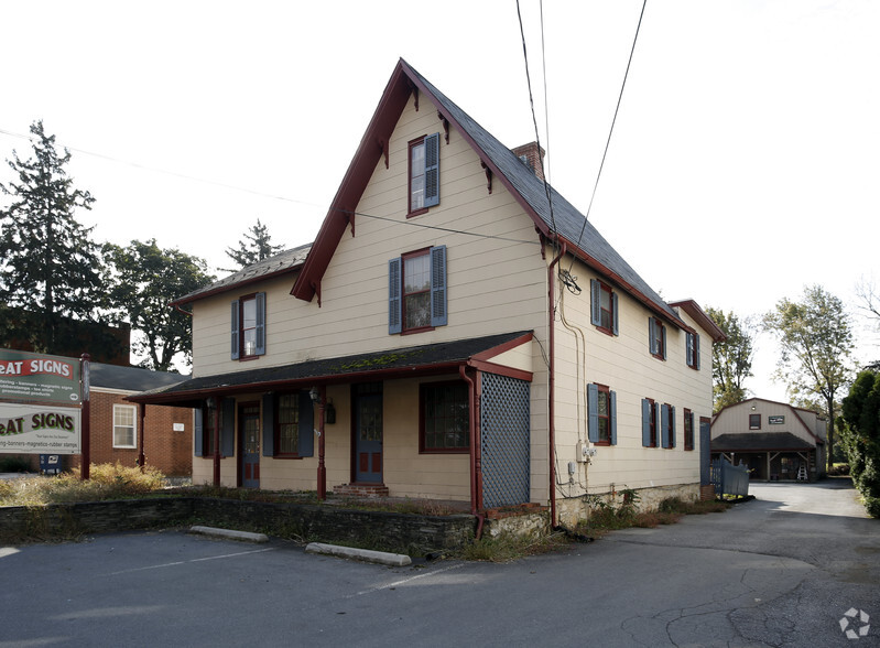 2688 Old Philadelphia Pike, Bird In Hand, PA for sale - Primary Photo - Image 1 of 1