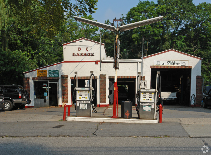 433 Commerce St, Hawthorne, NY for sale - Building Photo - Image 1 of 1