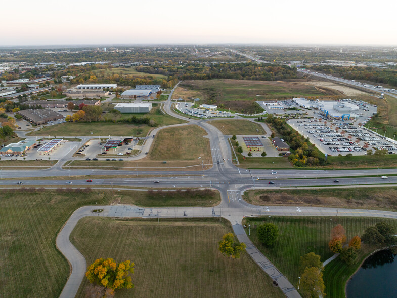 111th St, Urbandale, IA for sale - Building Photo - Image 1 of 13