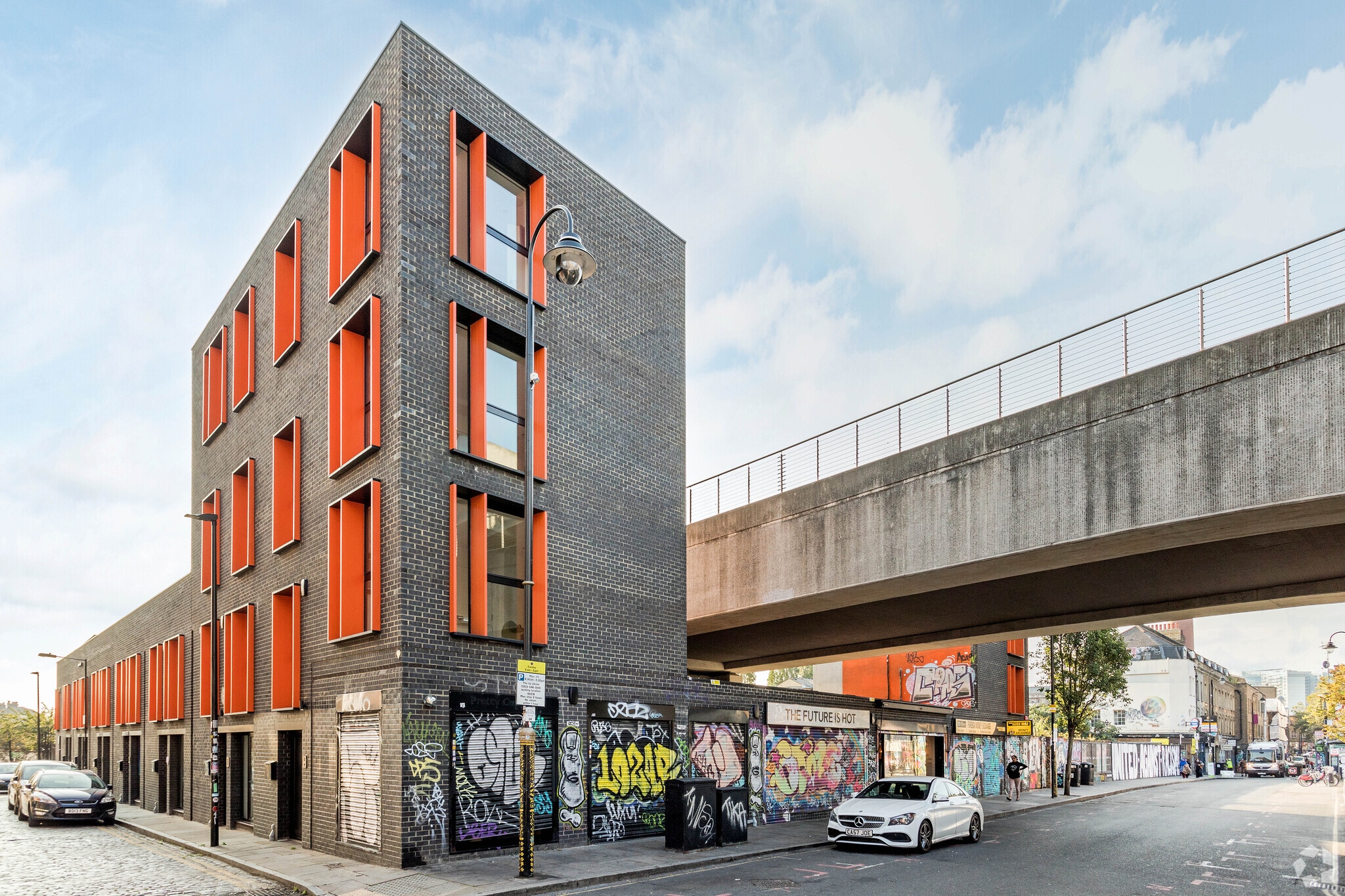 178-180 Brick Ln, London to rent Primary Photo- Image 1 of 9