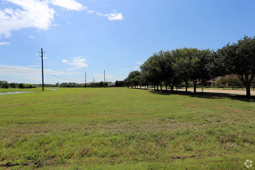 Sienna Springs Blvd, Missouri City, TX for sale - Primary Photo - Image 1 of 1