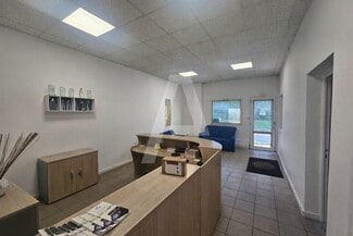 More details for 5 Avenue Pavlov, Trappes - Light Industrial for Sale