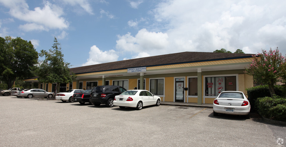 5560-5566 Timuquana Rd, Jacksonville, FL for sale - Building Photo - Image 2 of 3