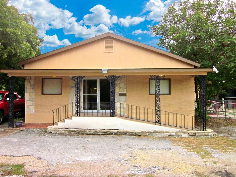 1136 W Woodlawn Ave, San Antonio, TX for sale - Building Photo - Image 1 of 1