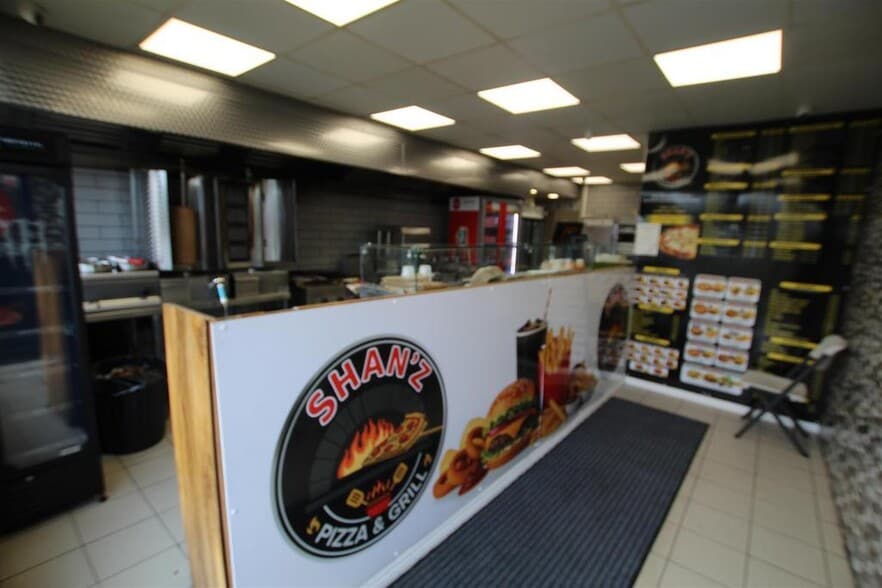 3 Holyhill Gdns, Stanley for sale - Building Photo - Image 2 of 11