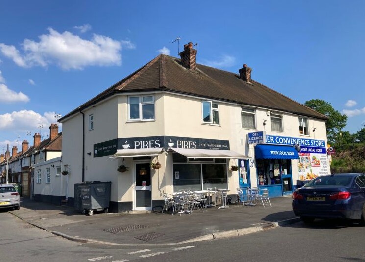 6 Farm Rd, Esher, KT10 8AZ Retail for Lease UK