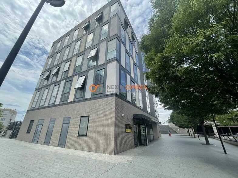 Office in Argenteuil to rent - Building Photo - Image 1 of 7