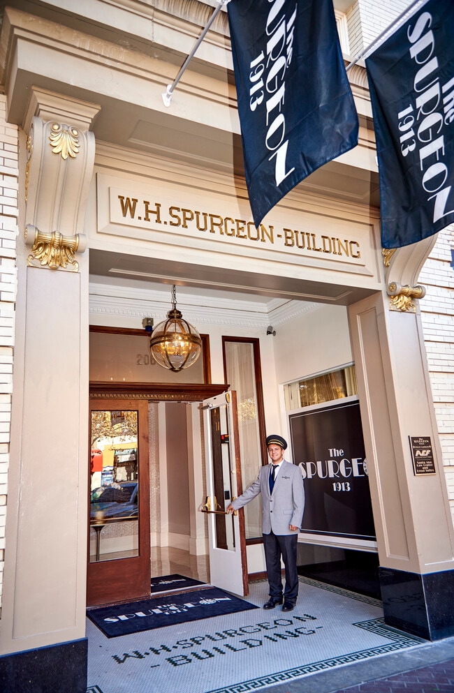 More details for 202-208 W 4th St, Santa Ana, CA - Mixed-use to Rent