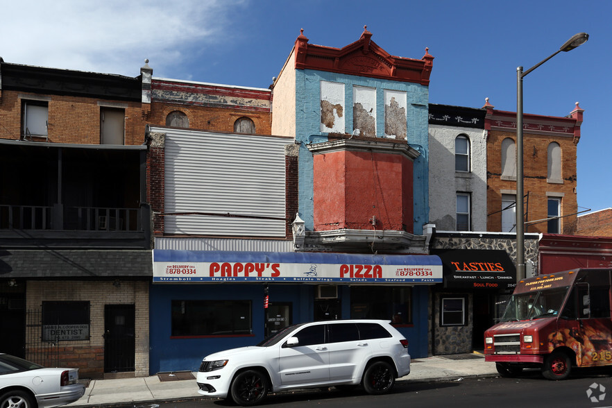 1210 N 52nd St, Philadelphia, PA for sale - Primary Photo - Image 1 of 1