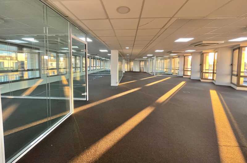 Office in Boulogne-Billancourt to rent - Interior Photo - Image 2 of 8