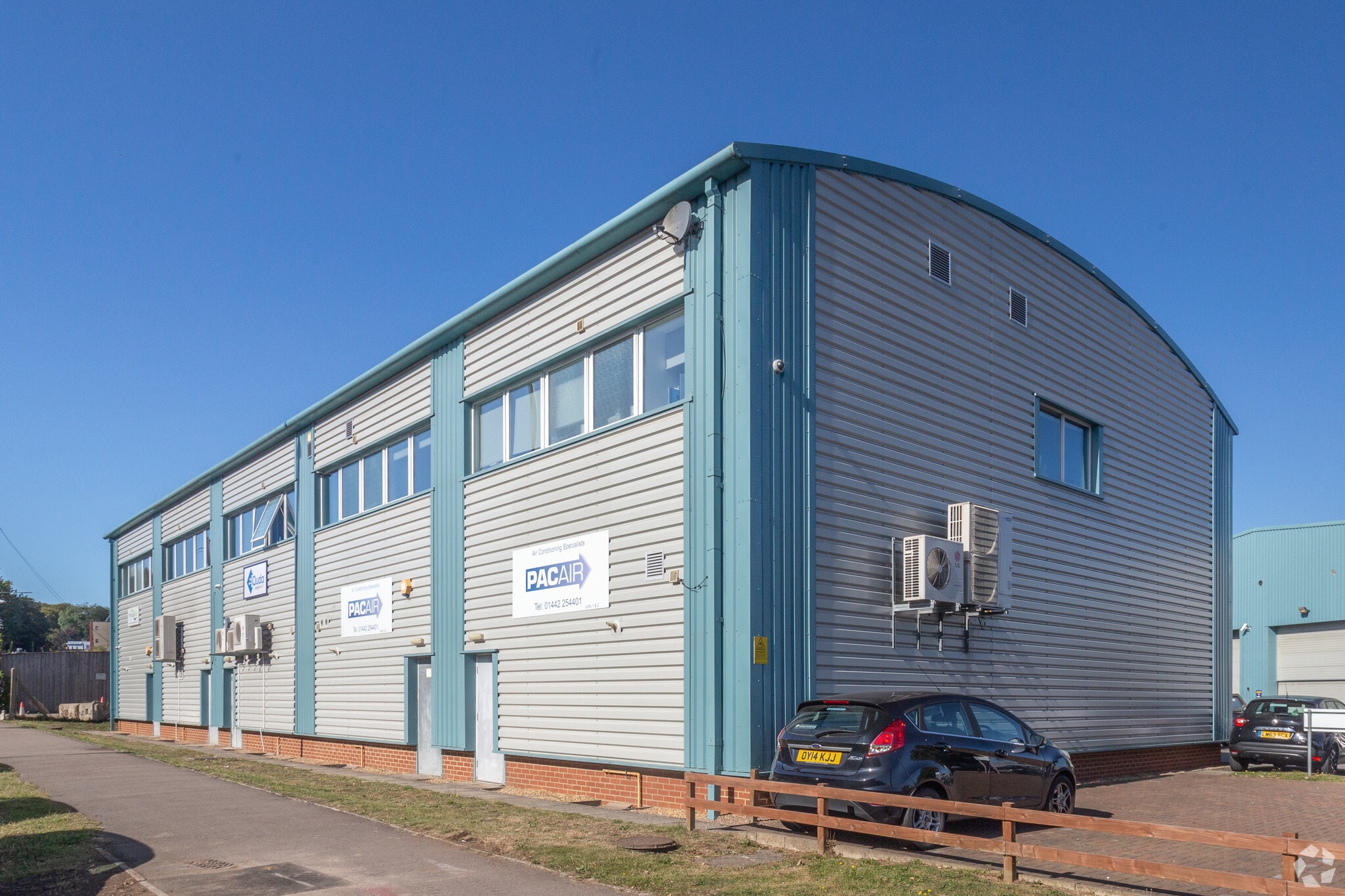 Eastman Way, Hemel Hempstead for sale Primary Photo- Image 1 of 1