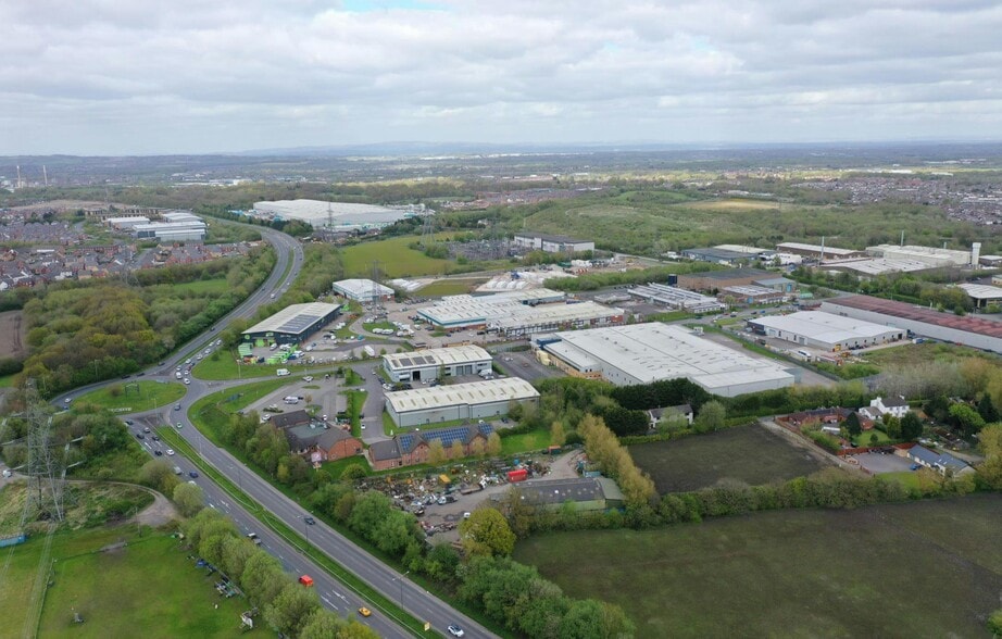 Eurolink, St Helens to rent - Building Photo - Image 3 of 7