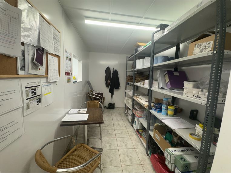 1-5 Baker St, Weybridge to rent Interior Photo- Image 1 of 6