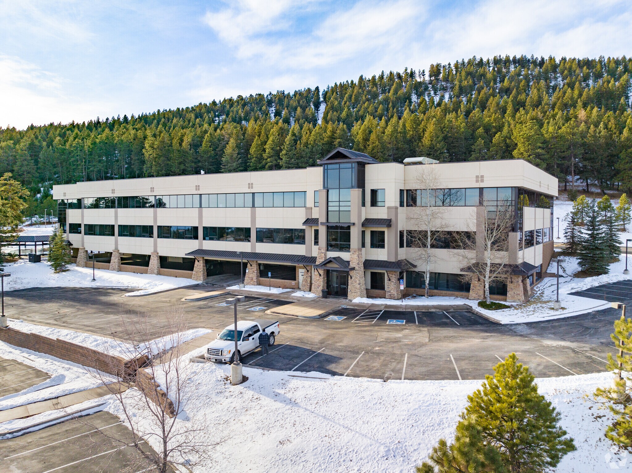 523 Park Point Dr, Golden, CO to rent Building Photo- Image 1 of 28