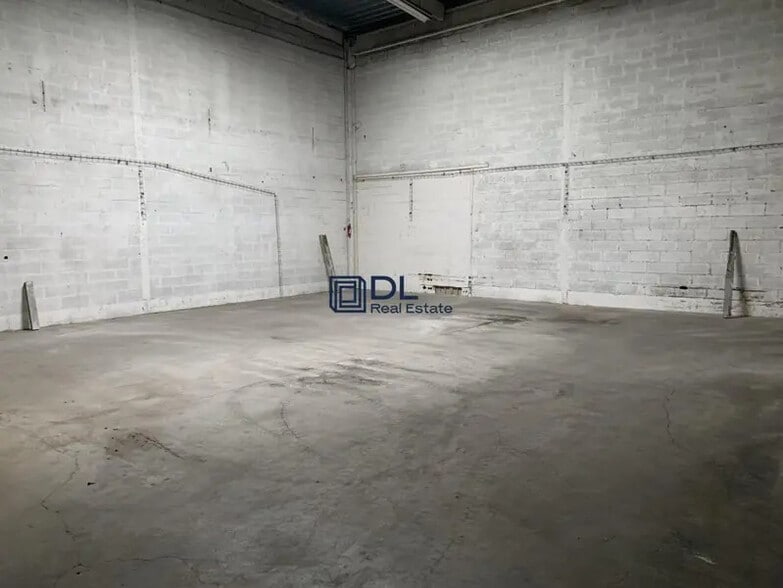 Industrial in Valenton to rent - Interior Photo - Image 3 of 6
