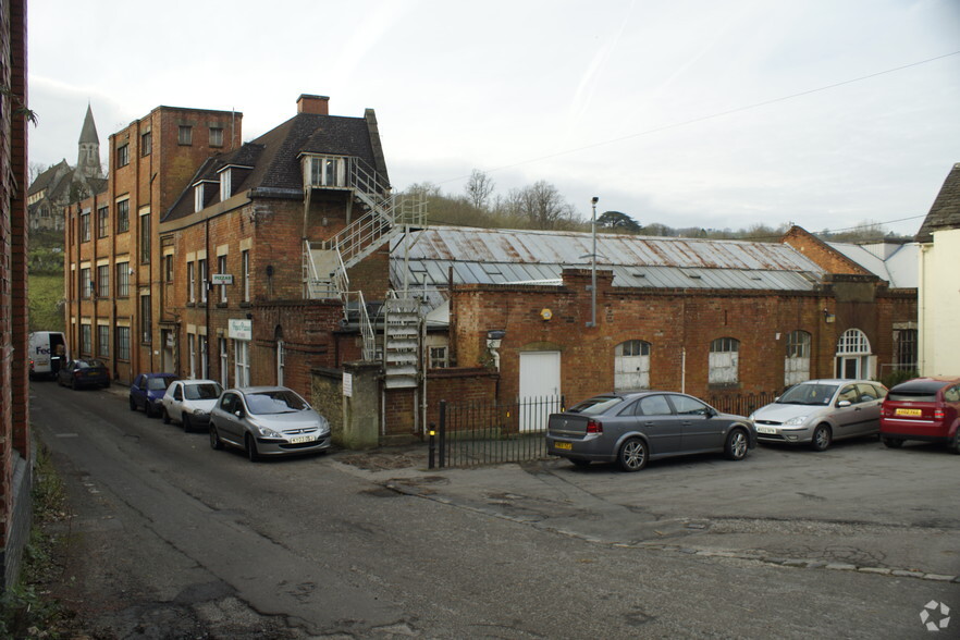 Bath Rd, Stroud for sale - Building Photo - Image 2 of 6