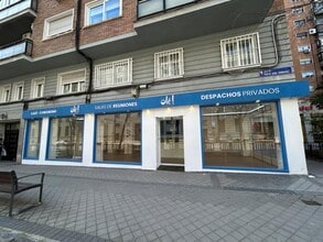 Retail in Madrid, Madrid to rent Interior Photo- Image 2 of 8