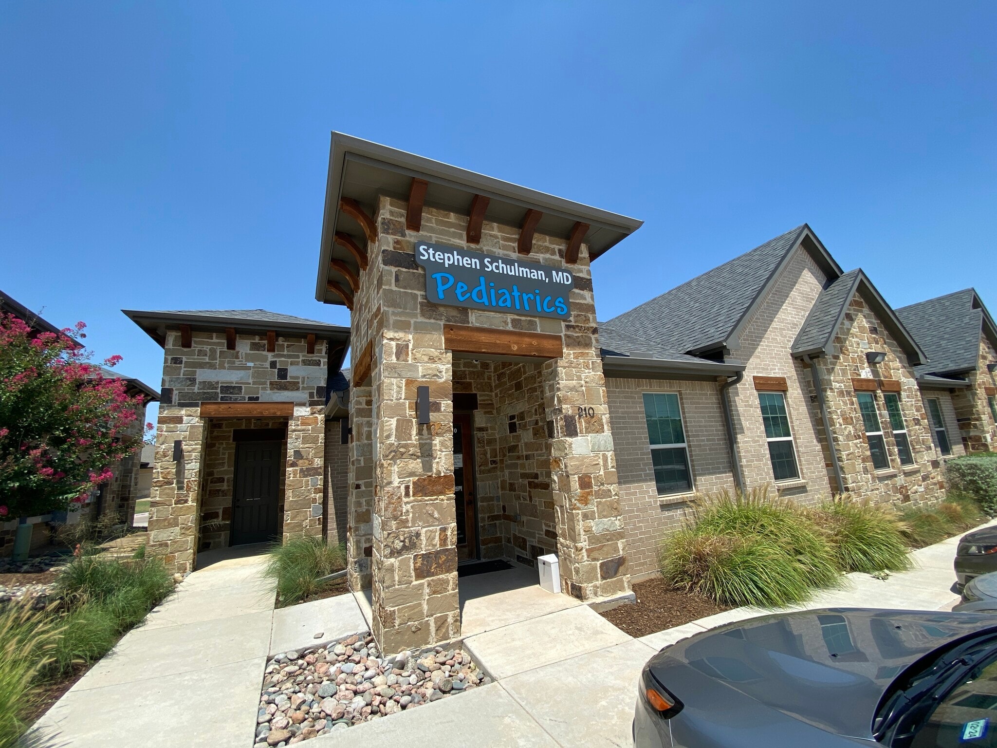 2214 Emery St, Denton, TX to rent Building Photo- Image 1 of 5