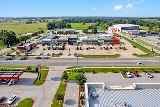 1395 E Henri De Tonti Blvd, Springdale, AR to rent Building Photo- Image 1 of 7