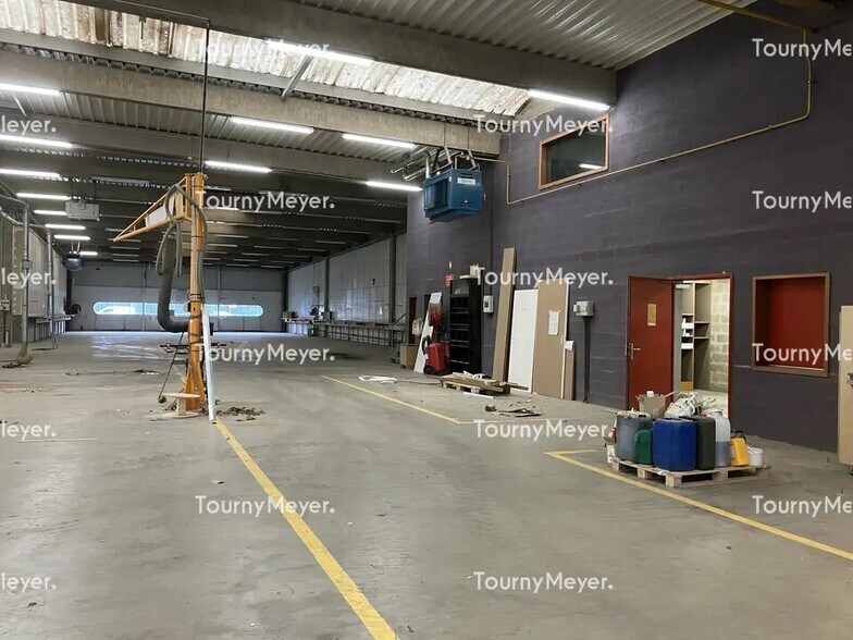 Light Industrial in Mérignac to rent - Building Photo - Image 1 of 8