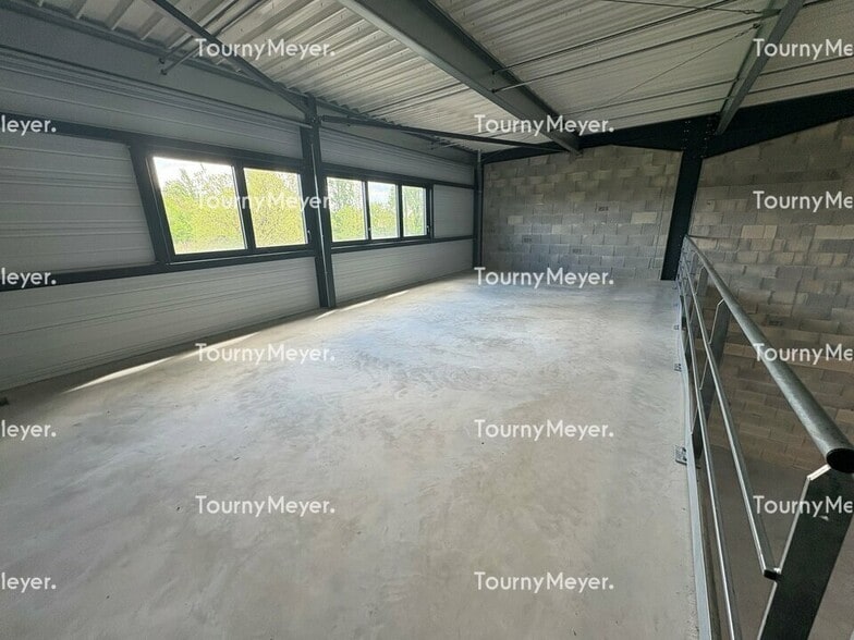 7 Rue Des Prades, Montauban for sale - Interior Photo - Image 3 of 7