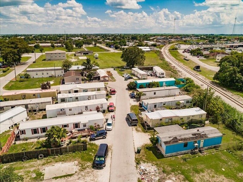 300 NW 11th St, Belle Glade, FL for sale - Primary Photo - Image 1 of 1