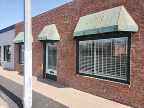 2217 E Indian School Rd, Phoenix, AZ to rent Building Photo- Image 1 of 5