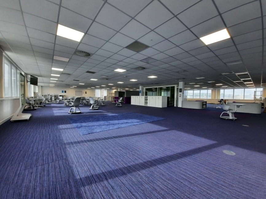 Kingsway, Burnley to rent Interior Photo- Image 1 of 3