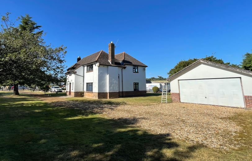 170 Magna Rd, Wimborne for sale - Primary Photo - Image 1 of 1