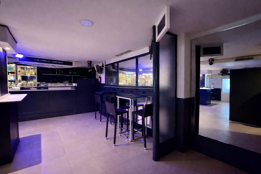 Retail in Cáceres, Cáceres for sale - Interior Photo - Image 3 of 13