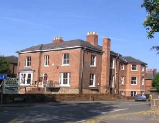 More details for 13-13A Grosvenor Rd, Wrexham - Office for Rent