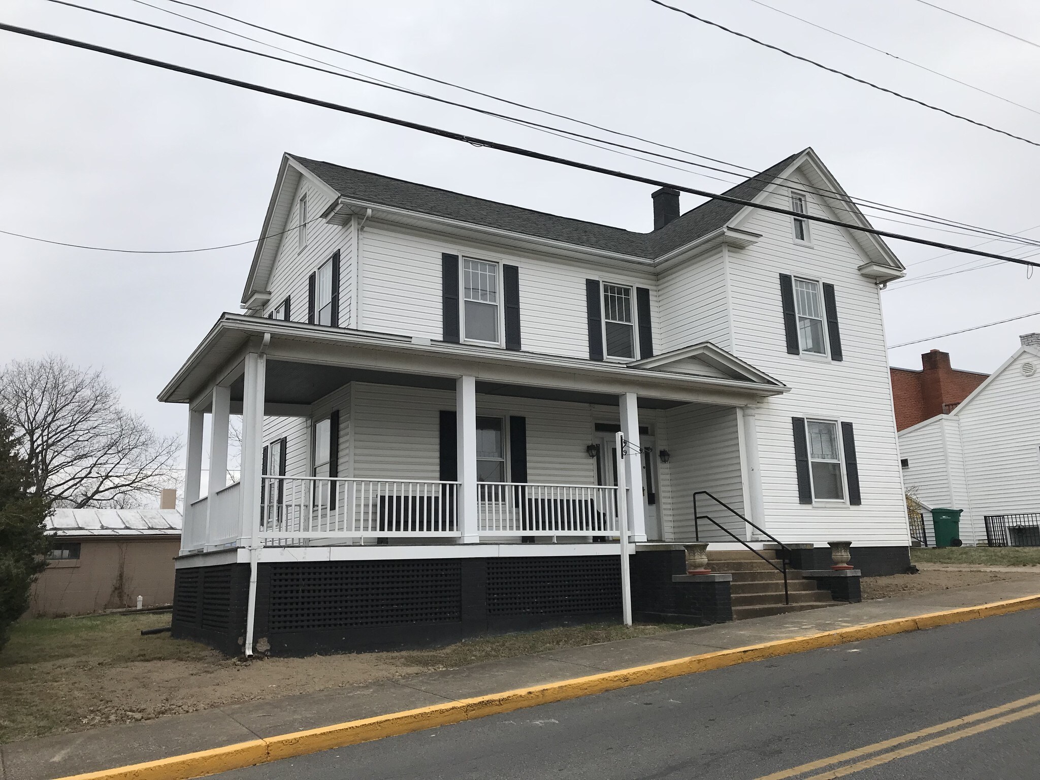 11 S Court St, Luray, VA for sale Building Photo- Image 1 of 1