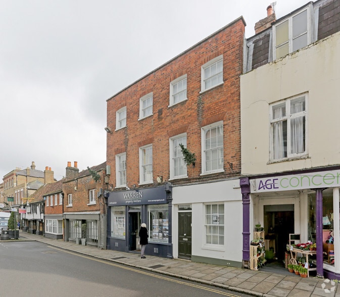 52-52A High St, Windsor to rent - Building Photo - Image 2 of 2